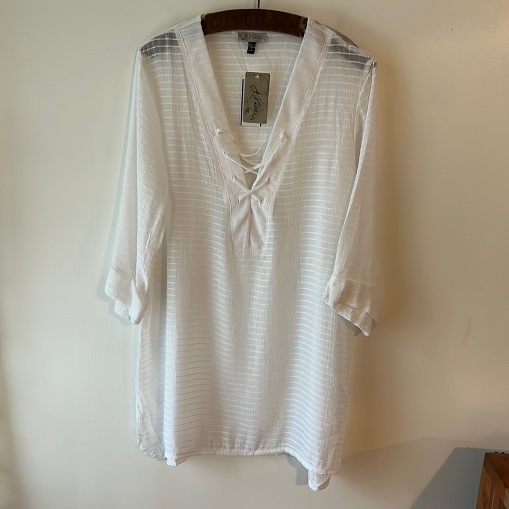 J Valdi White Swim Coverup.  NWT.  Size Large
